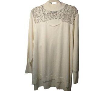KATE & MALLORY EMBROIDERED SWEATER-HI/LOW-SIZE: 3X. NWOT.